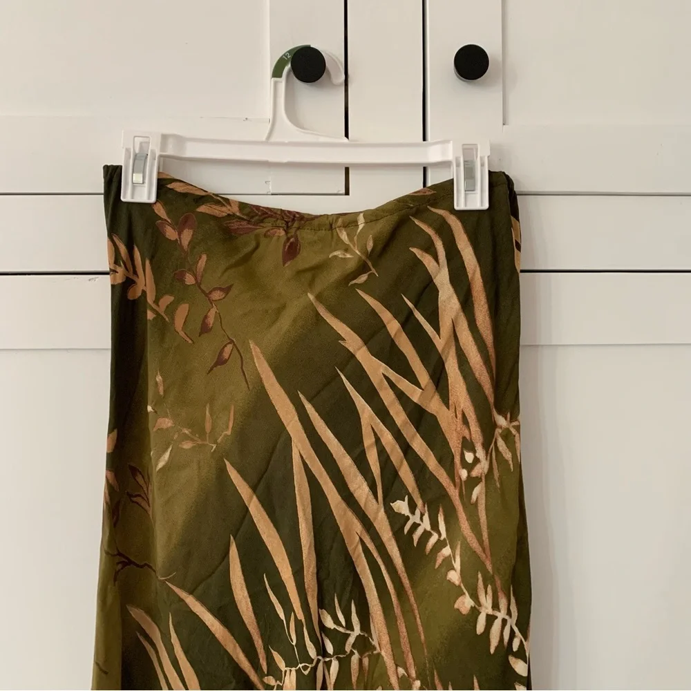 Salaam Green Animal Print Floral Midi Skirt Size Small/ Medium